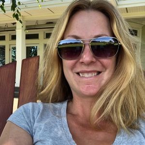 Meet your Posher, Candice